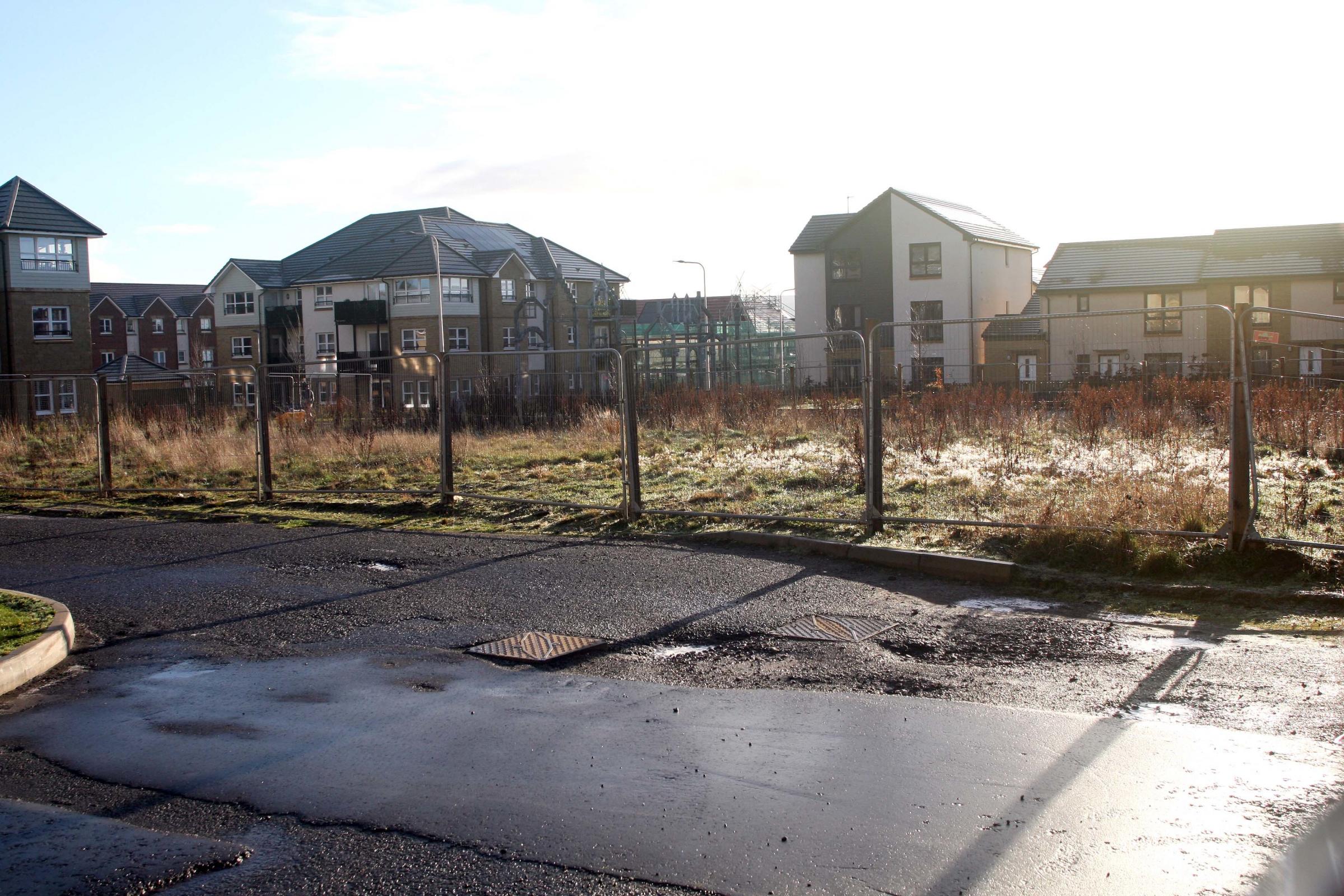 Plans for retail businesses and flats at Letham Mains in Haddington have been revamped.