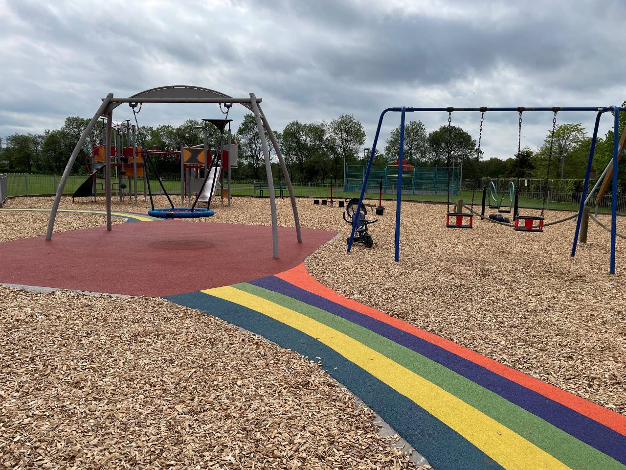 A new rainbow path at the heart of Whitecraigs park has been created after suggestions from children in the village were gathered